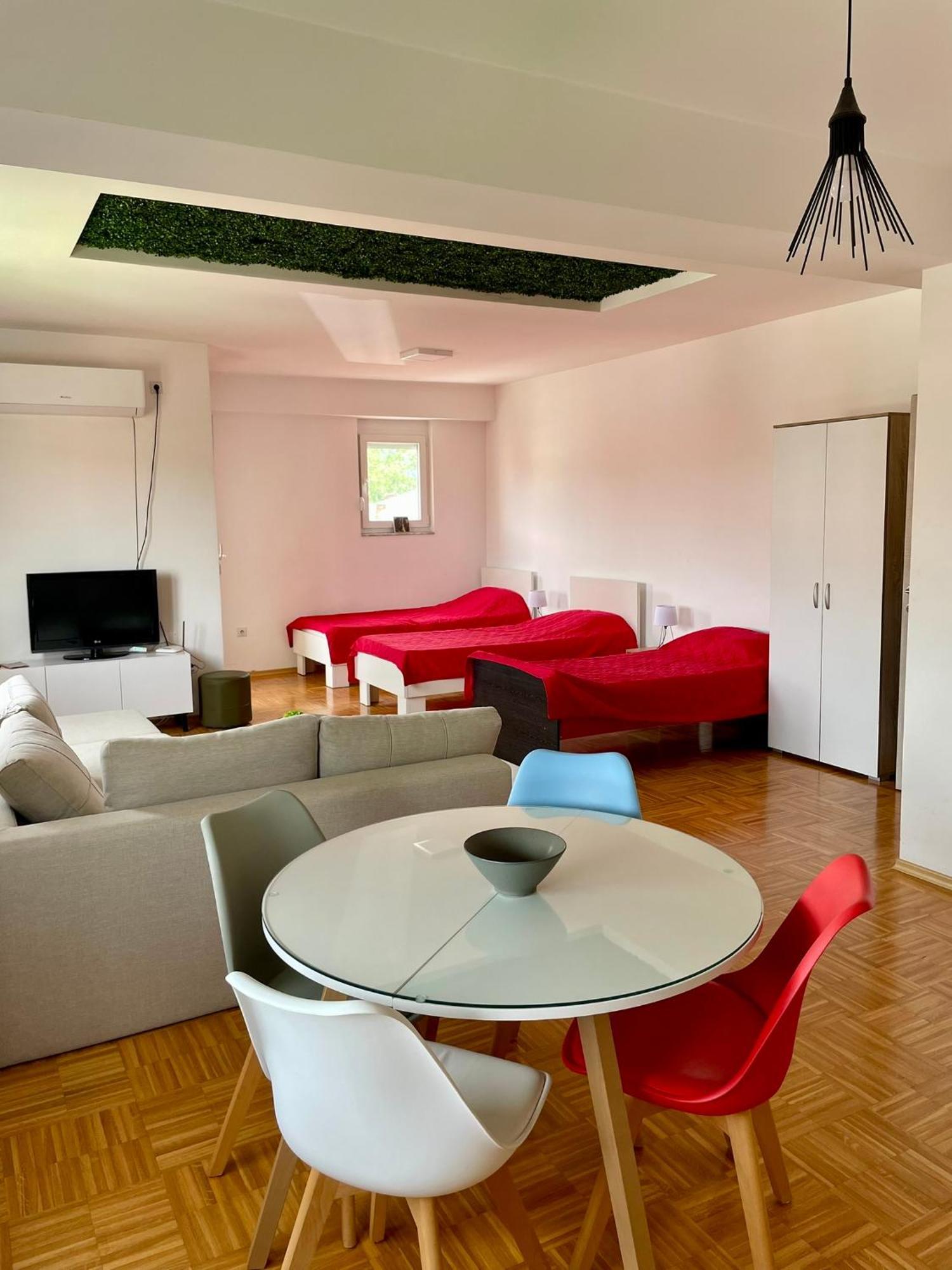 Velvet Apartment 5 Minutes To Center Ohrid Bagian luar foto